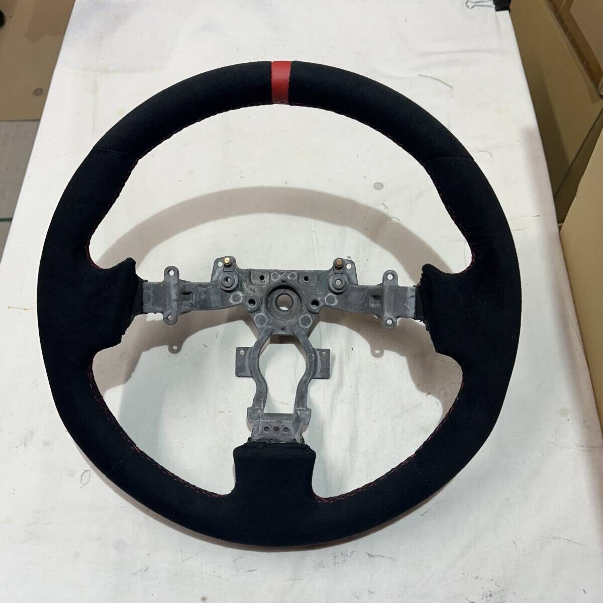 Nissan R35 GTR 1st term steering wheel steering wheel handle alcantara center