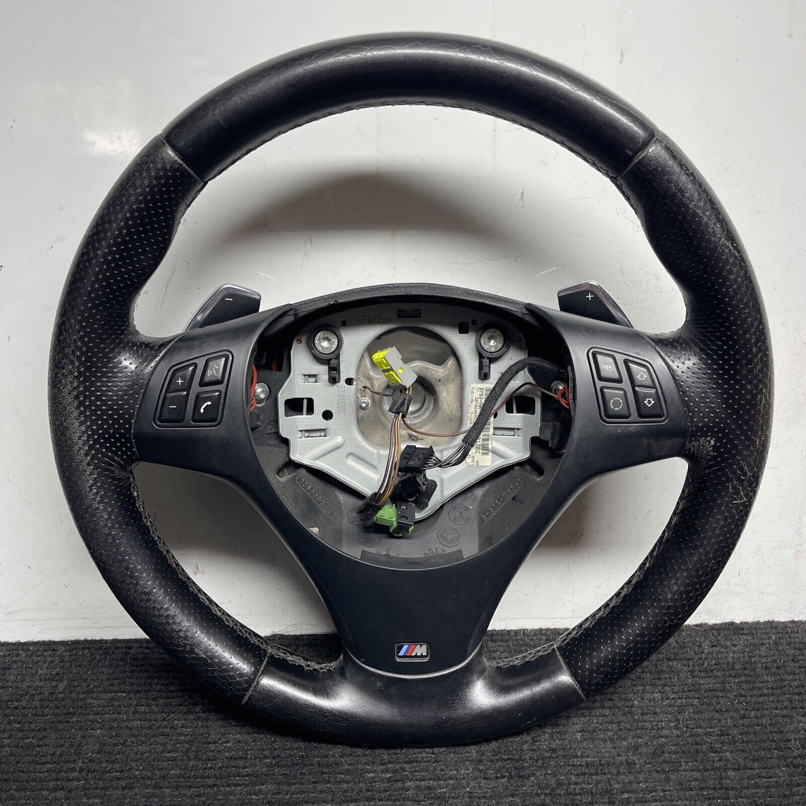 ☑️07-13 OEM BMW E88 E90 E92 M-SPORT Steering Wheel Perforated Leather w/Shifters