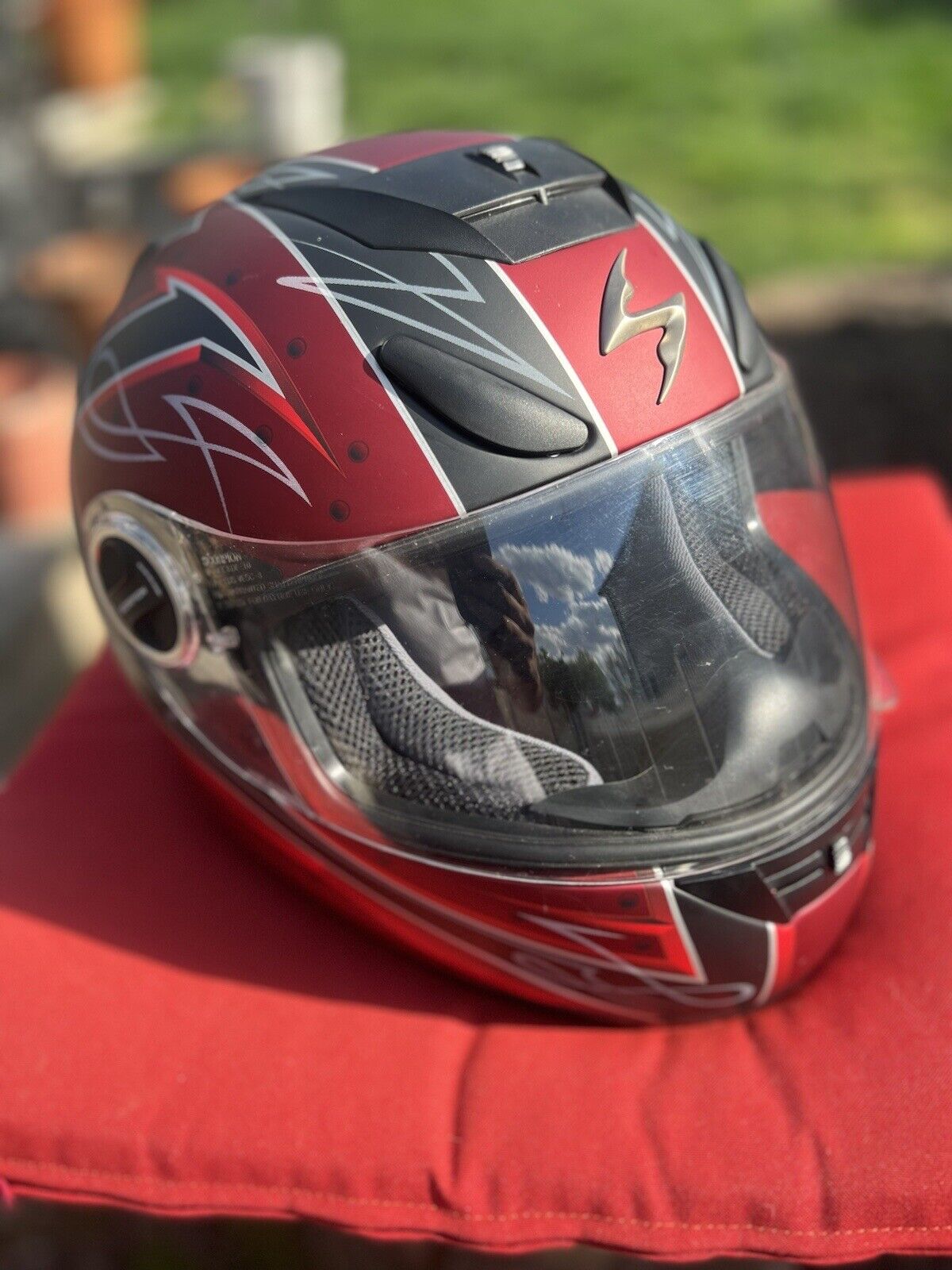 Scorpion Exo 700 Rivet Motorcycle Helmet Size Large