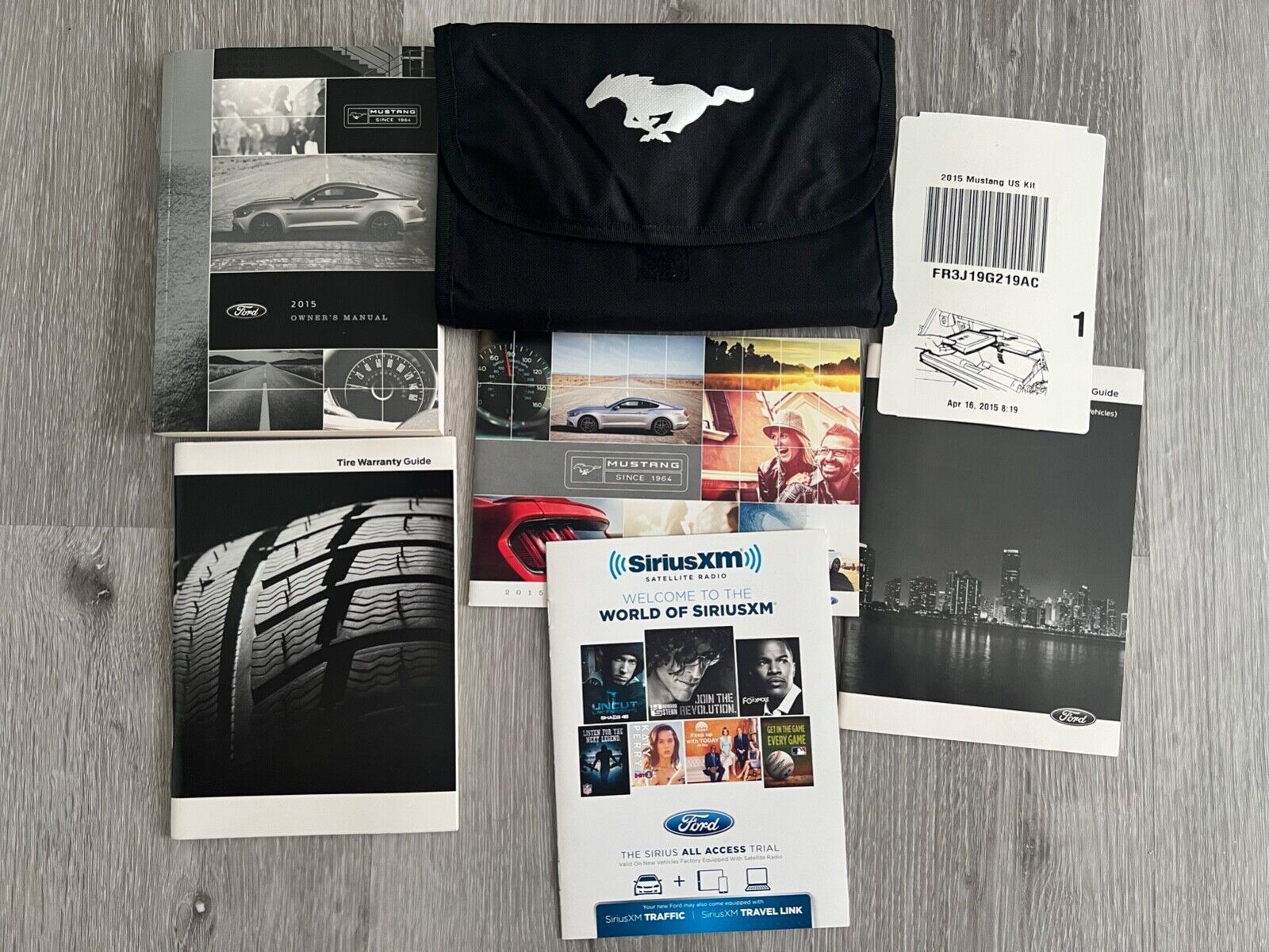 2015 FORD MUSTANG  OWNERS MANUAL SET CONVERTIBLE COUPE GT PREMIUM BULLIT