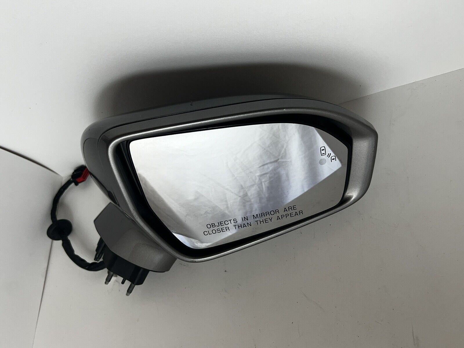 2015-2019 Lincoln MKC Right Passenger Side Mirror Paint Code H6