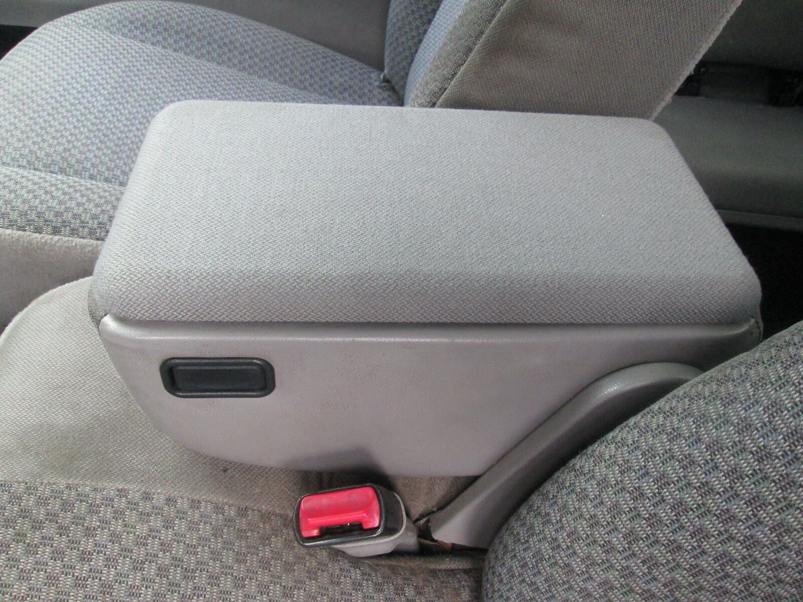 Ford Ranger center console\