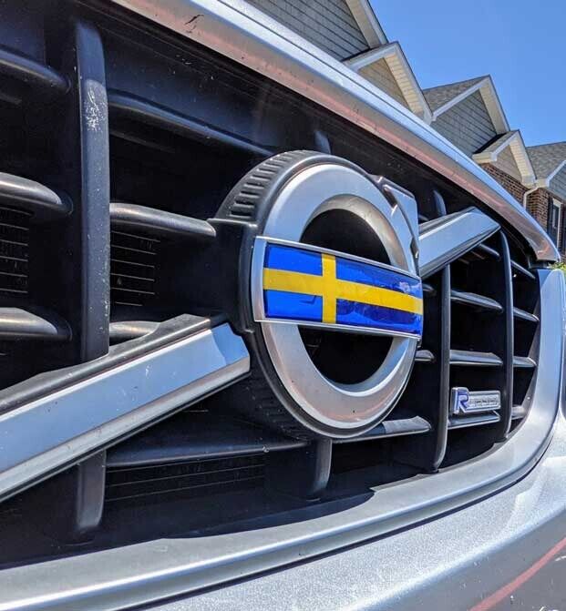 Swedish 115mm VOLVO Grill Badge Emblem C30 S40 V50 S60 S80 C70 V70 XC70 XC90