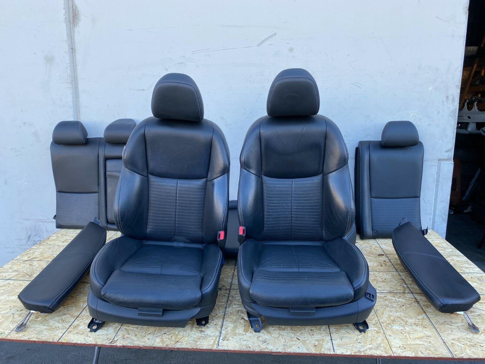FRONT SEAT SEATS SET REAR BLACK RED SPORT INTERIOR INFINITI Q50 (14-17) OEM