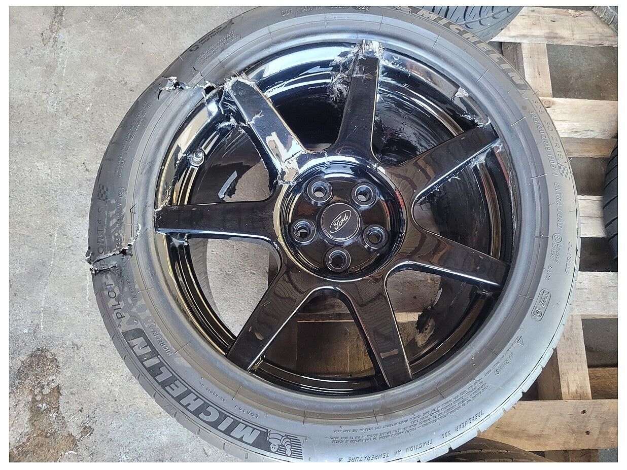 2015-2020 Shelby Mustang GT350R Rear Spoke Carbon Fiber Wheel 19x11.5 +56 96289
