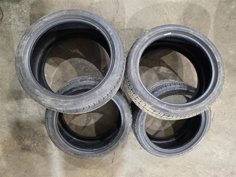 4 USED Tires 585559   205-45-17 Toyo Proxes4 10/32\