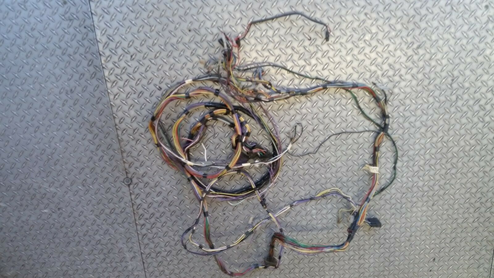 65 to 80 ROLLS ROYCE SILVER SHADOW RIGHT REAR TRUNK WIRING HARNESS CABLES