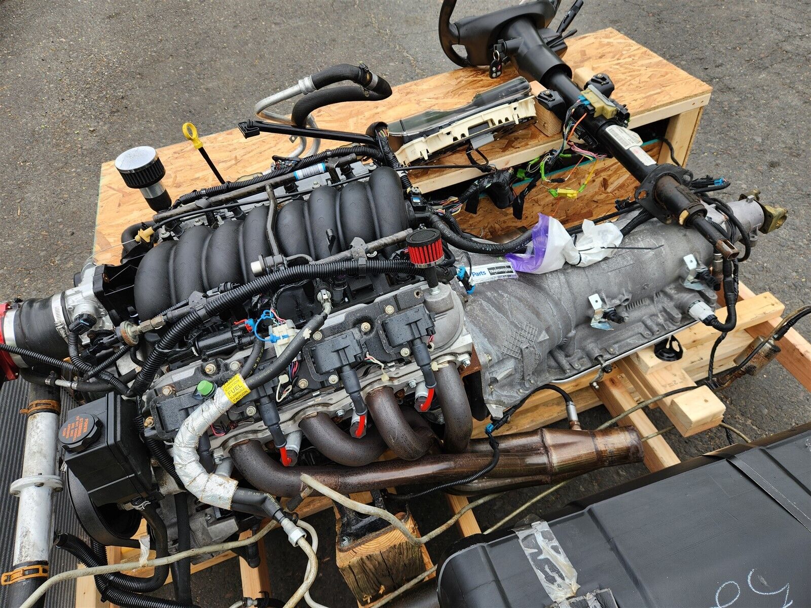 Camaro PERFORMANCE Cast Iron 6.0 Engine 4L80e Auto Trans RUNNING ON PALLET LS2