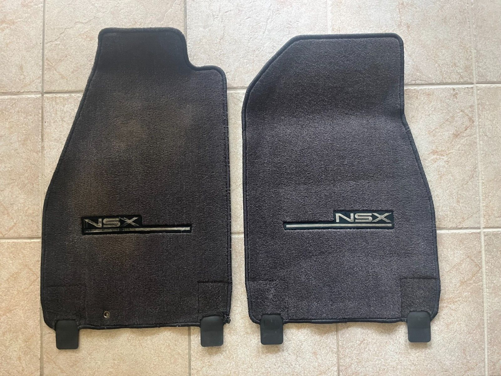 Used OEM ACURA NSX Black floor mat set (Driver & passenger)
