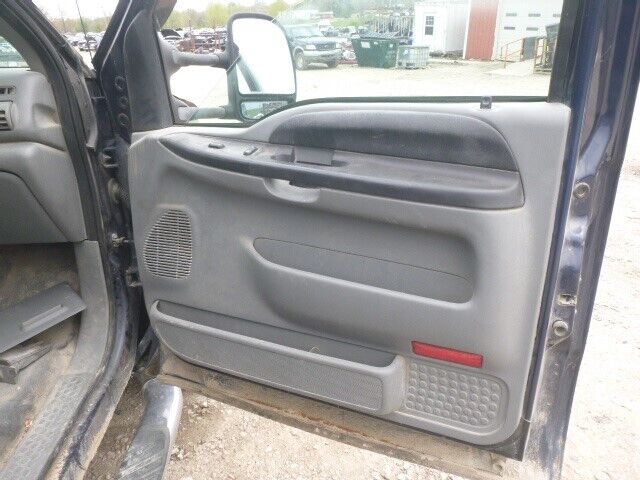 Used Front Right Door Interior Trim Panel fits: 2006  Ford f250sd pickup Tri