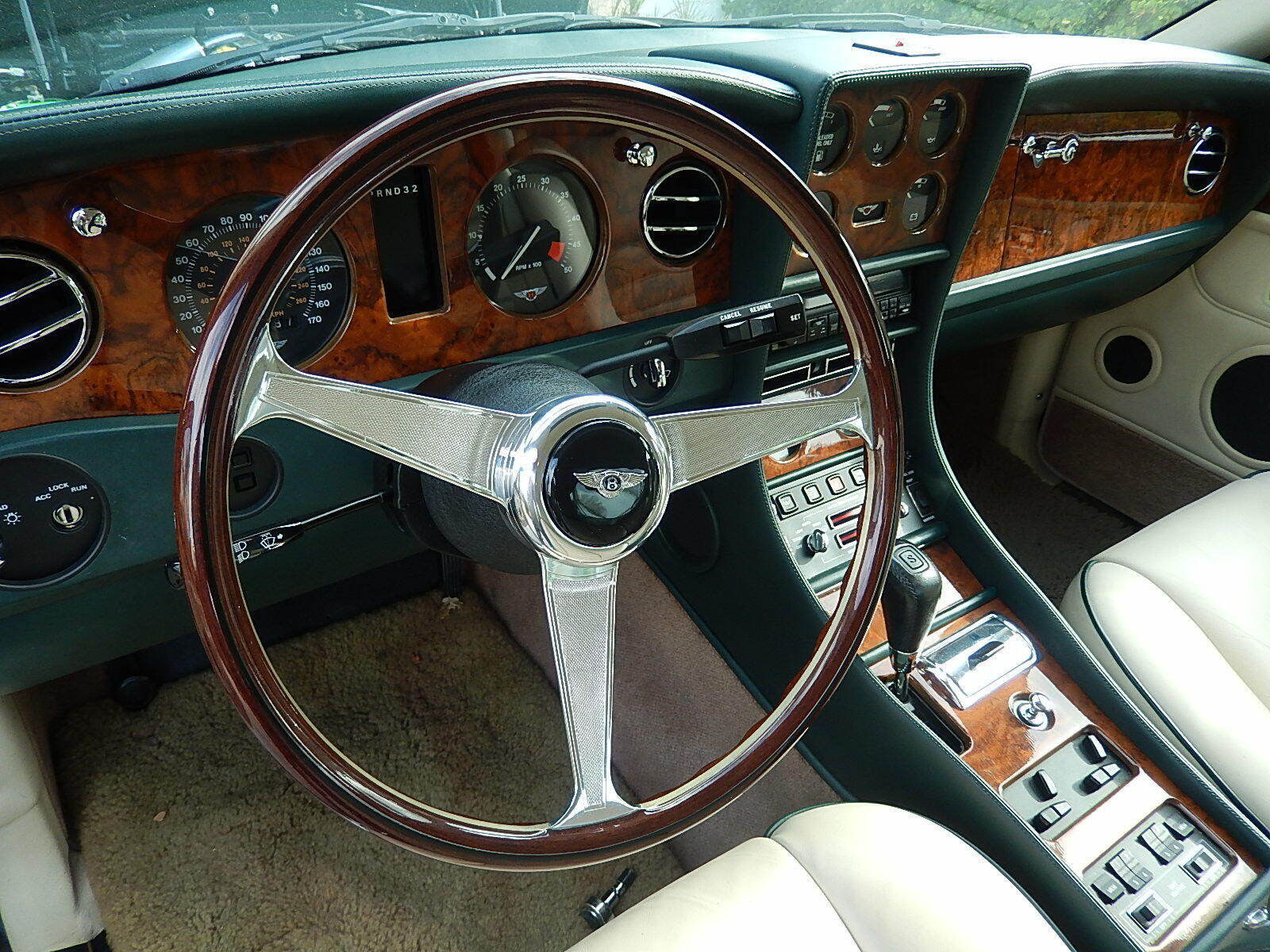 Bentley  Continental R  T Mulliner AZURE 1991 2003 Wood Steering Wheel Nardi NOS