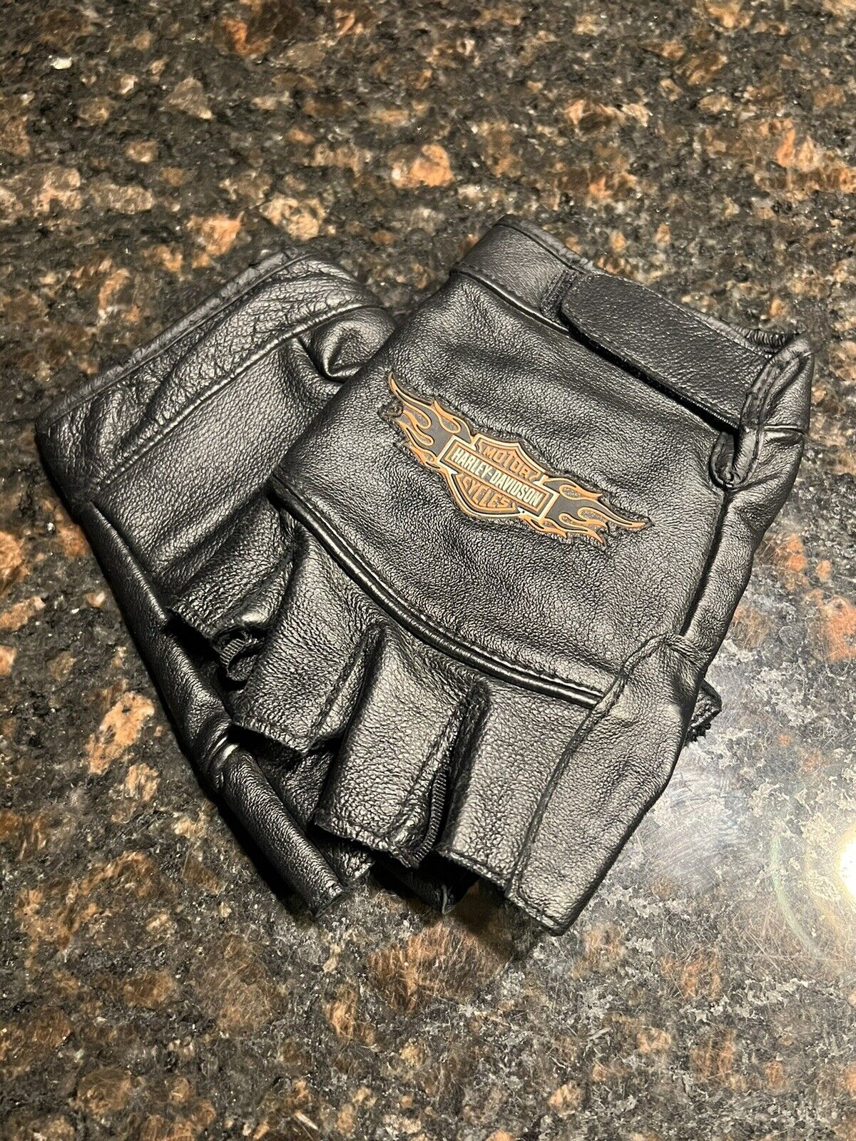 Vintage Harley Davidson Flaming Bar & Shield Pigskin Leather Fingerless Gloves