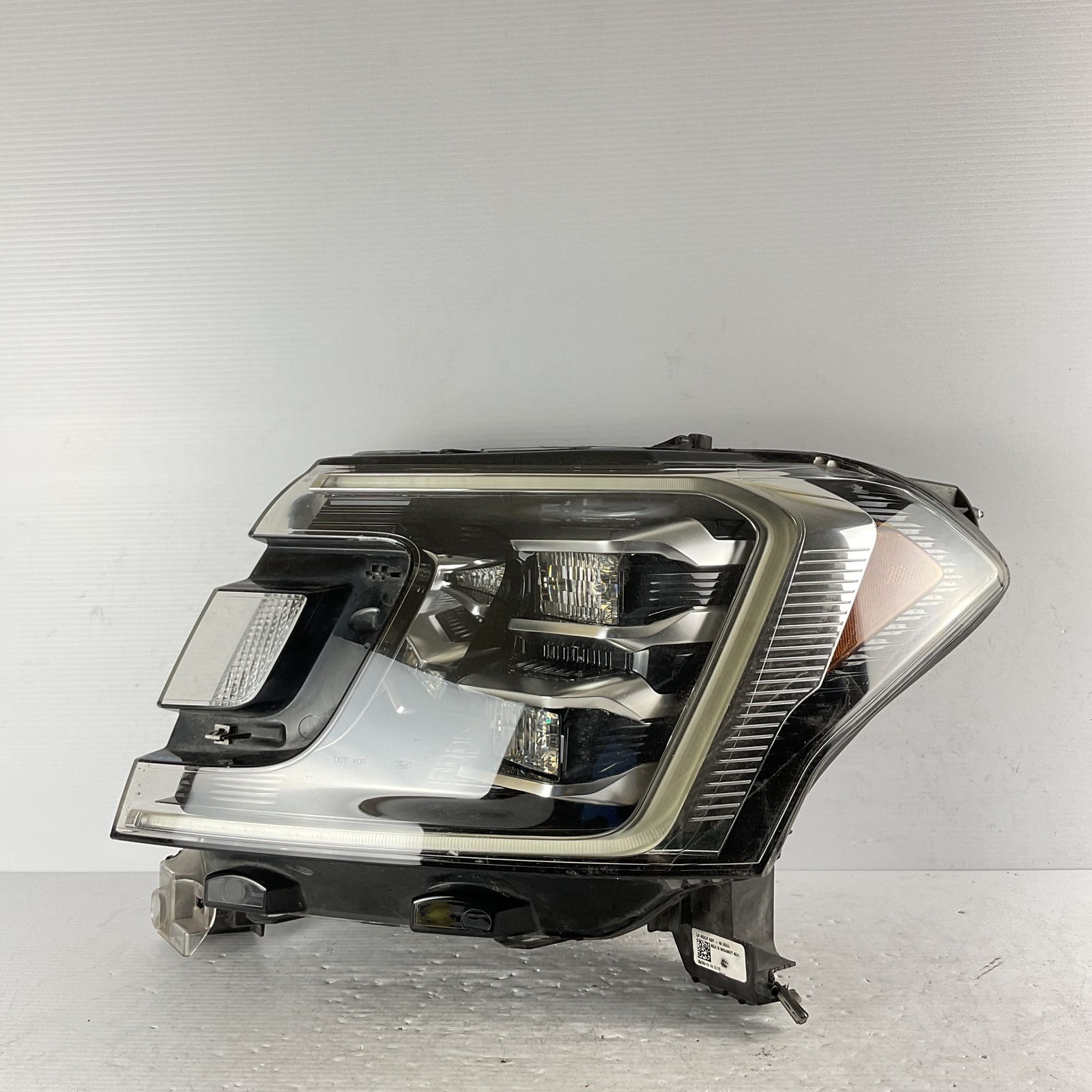 2018-2021 Ford Expedition Driver Headlight LED Chrome Bezel OEM JL1Z13008M