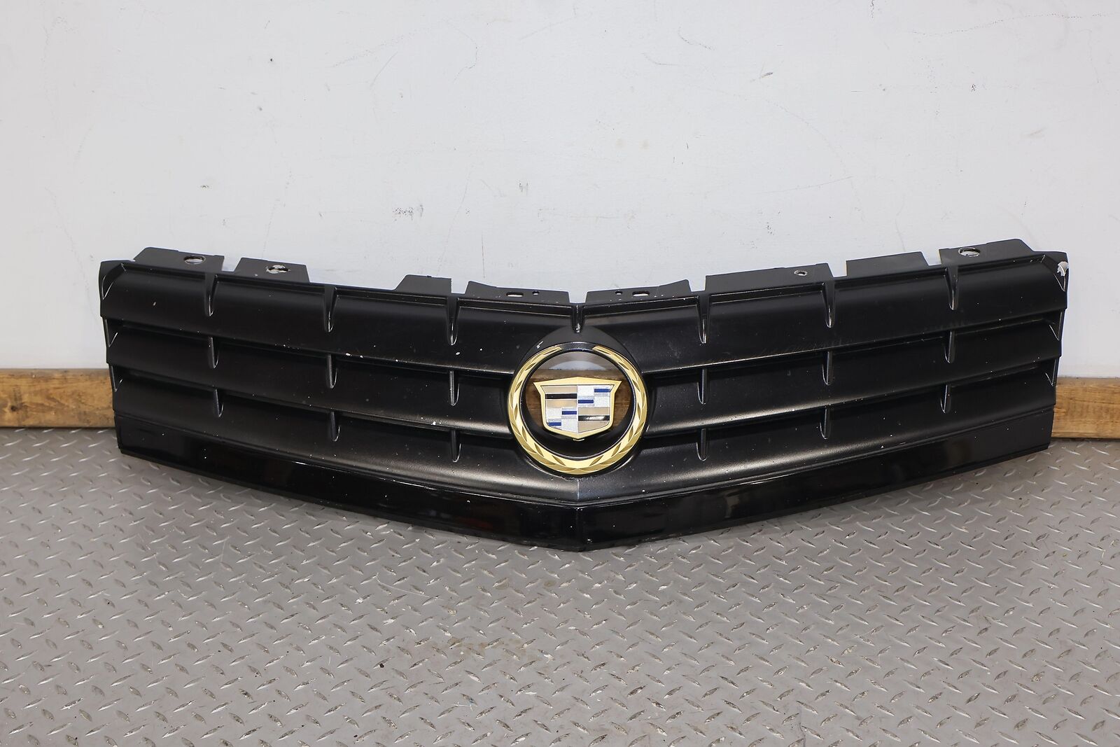 04-08 Cadillac XLR Front OEM Upper Silver Grille (Black Trim) Blemishes In Paint
