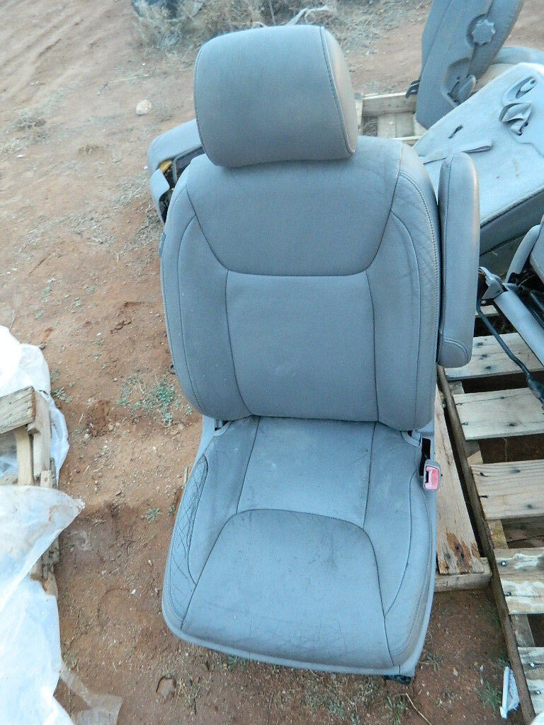 2004 2005 2006 TOYOTA SIENNA FRONT RIGHT PASSENGER  POWER SEAT - GRAY LEATHER