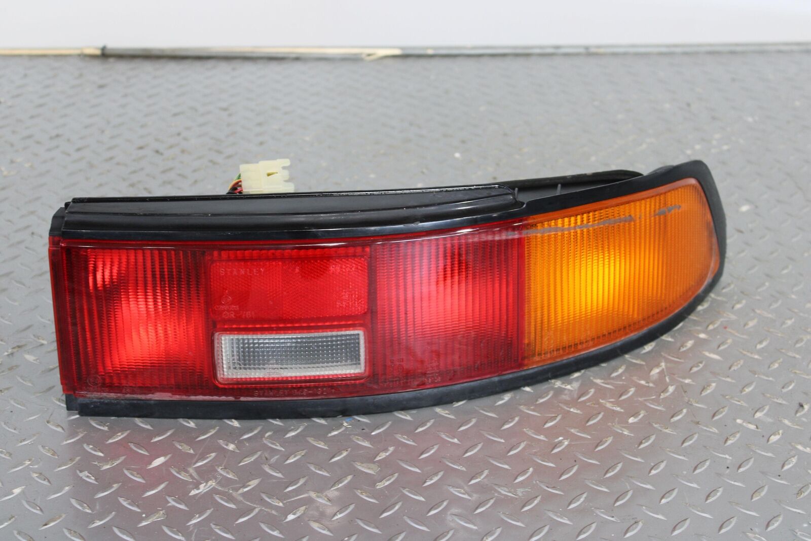 98-03 Aston Martin DB7 Right RH OEM Tail Light Lamp (Tested) Vantage Volante