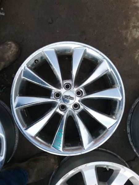 Wheel 20x8 Aluminum 10 Flat Spoke Polished Fits 10 MKT 917913