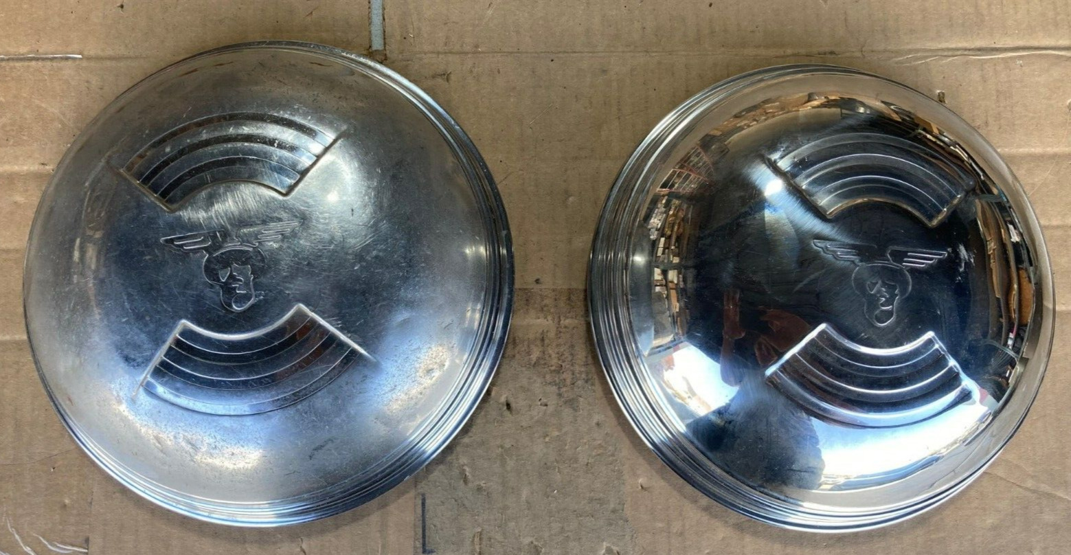 1940\'s Vintage Mercury Set of 2 Hubcaps