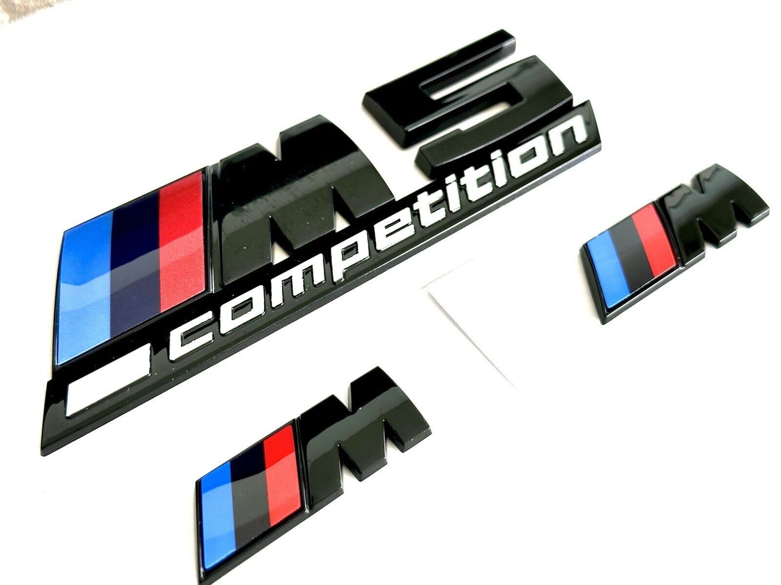 Set 3pcs fit For BMW M5 Competition + 2 M Fender Emblems Gloss Black Style Trunk