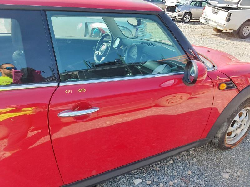 (LOCAL PICKUP ONLY) Passenger Right Front Door HT Fits 07-13 MINI COOPER 2561626