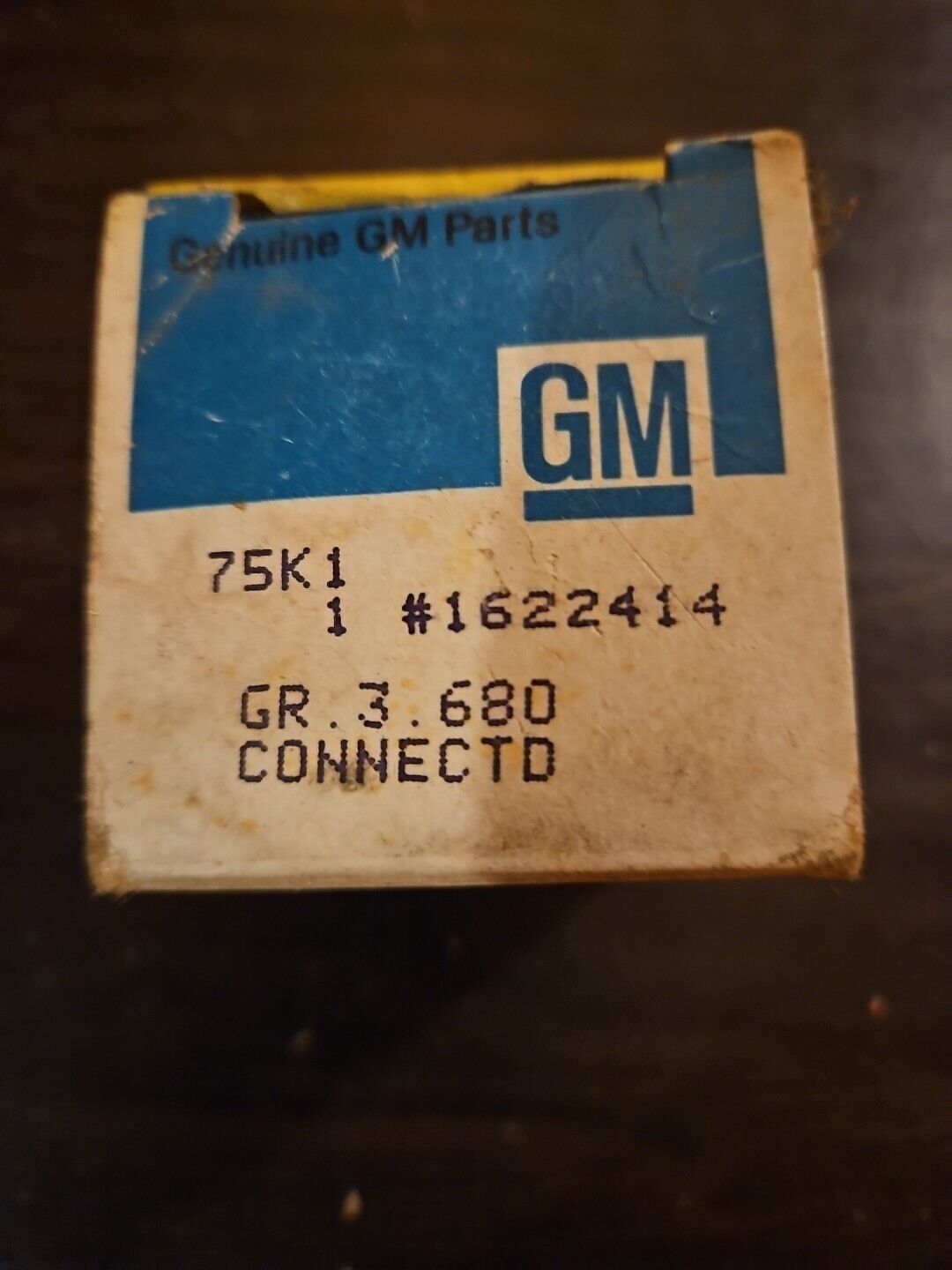 NOS GM 1622414 CONNECTOR