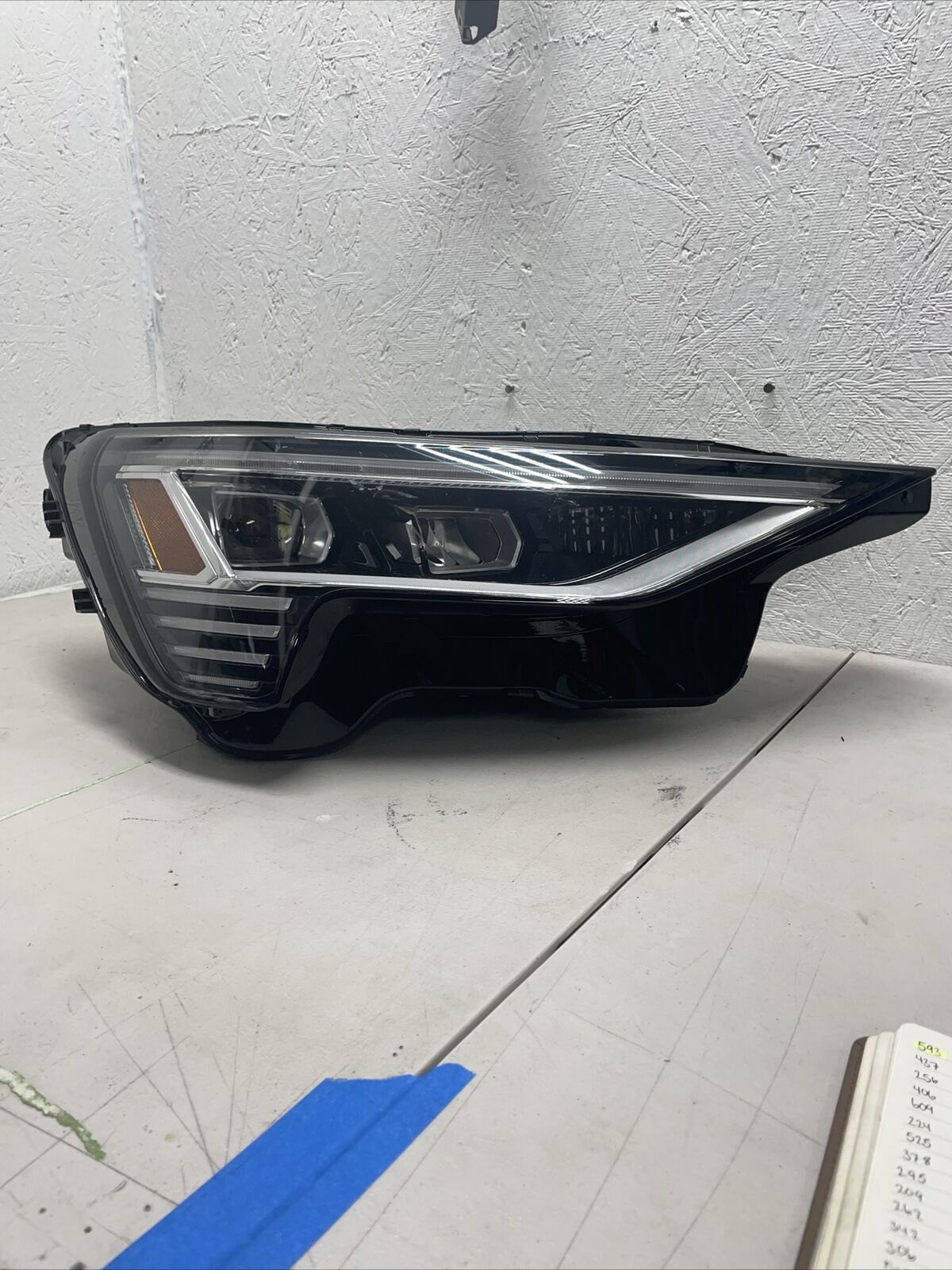 2019-2023 Audi E-Tron Right LED Headlight OEM  #618