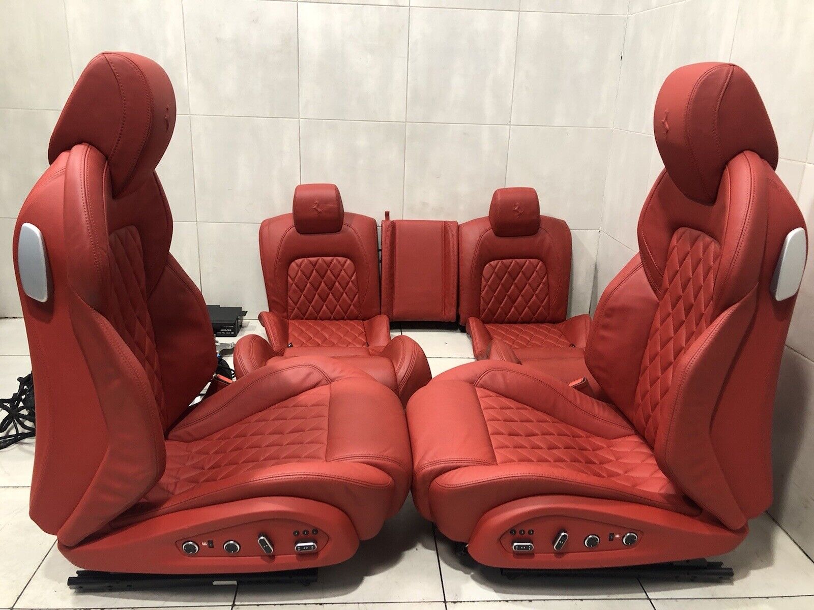 Ferrari FF F151 Red Diamond Sitched Seat Set + Screens Multimedia 2012-2016 V12