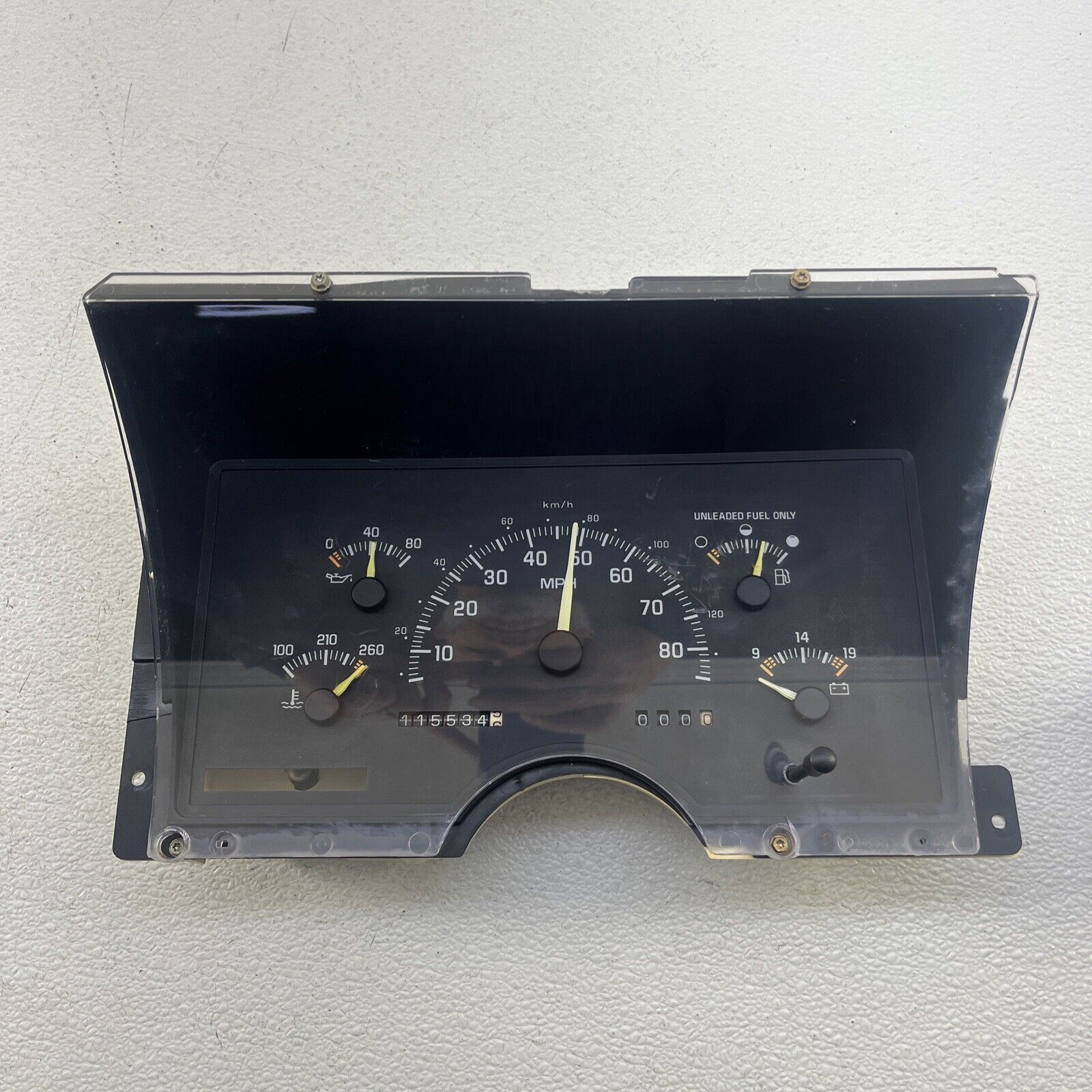 92-93 Chevy C1500 C2500 C3500 Instrument Speedometer Cluster 115k OEM 16140015