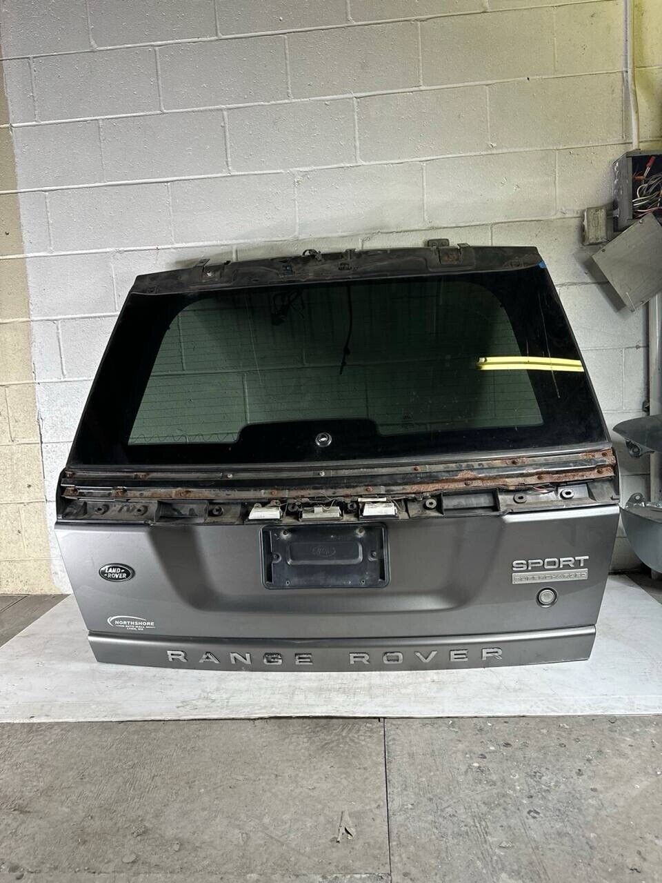 06-11 RANGE ROVER SPORT REAR TRUNK DECK LID TAILGATE LIFTGATE ASSEMBLY OEM