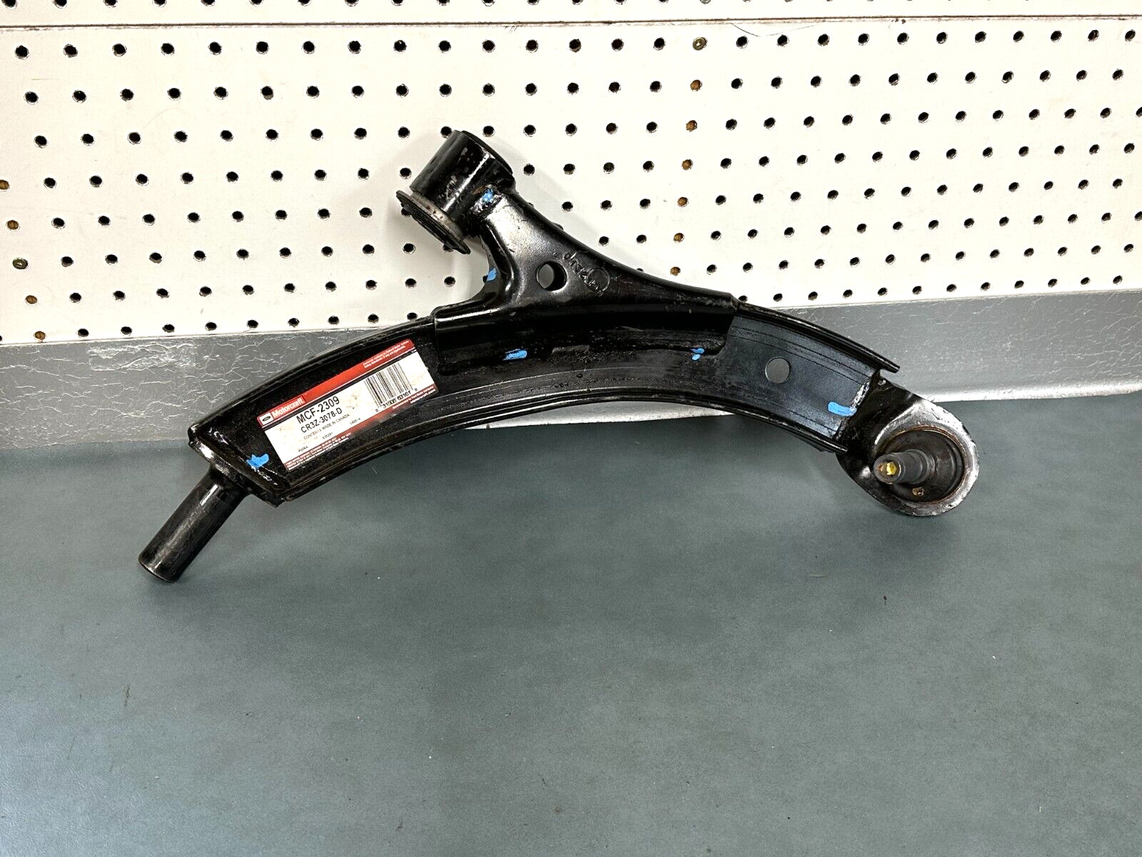 Ford OEM NOS CR3Z-3078-D Right Front Suspension Arm 2011-2014 Mustang GT500
