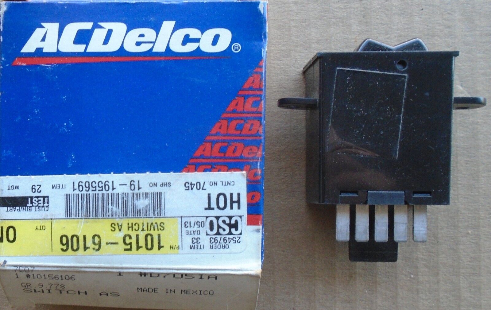 1990s General Motors Delco NOS Devrost Switch Assembly 10156106