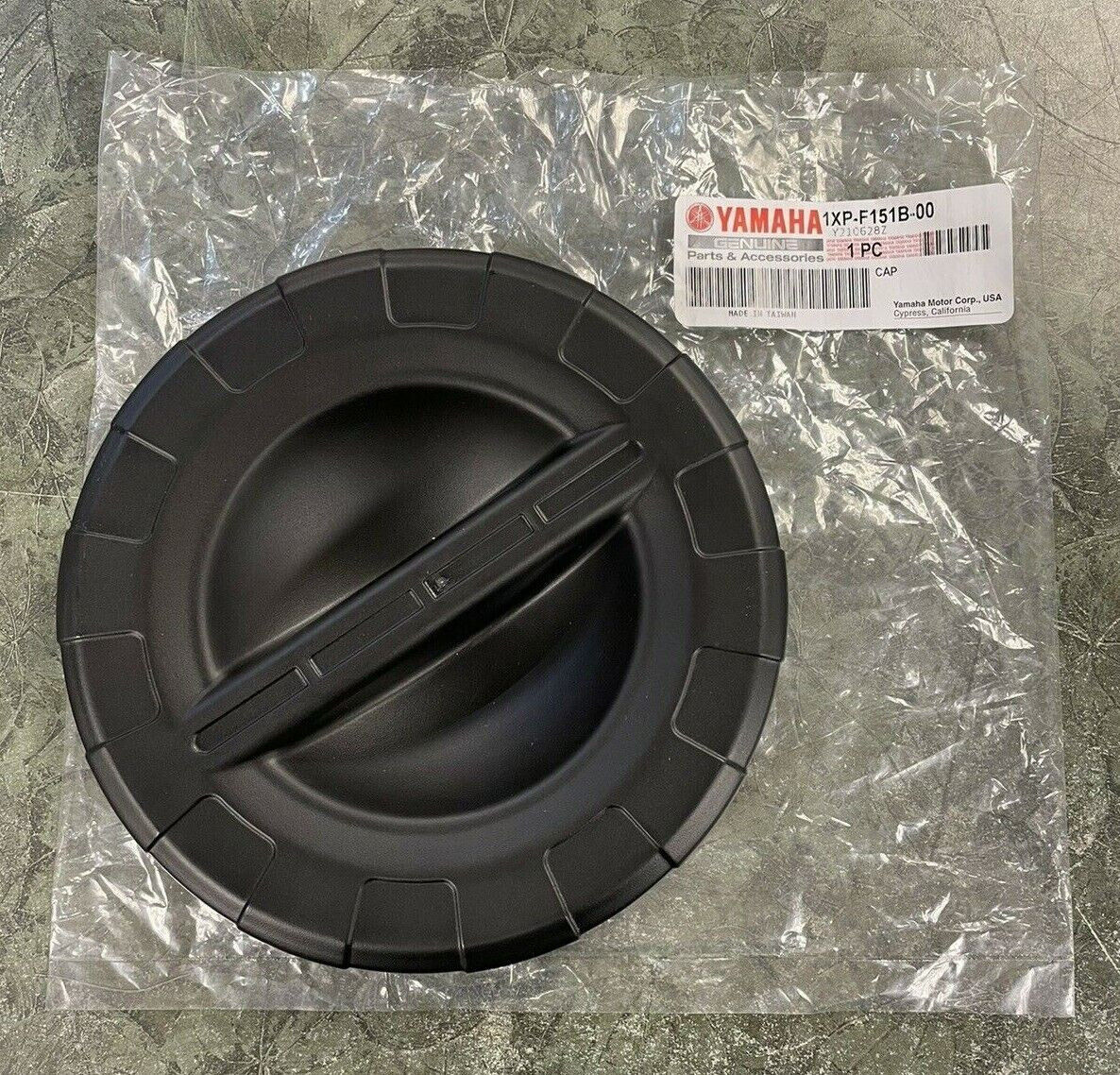 Genuine OEM Yamaha Storage Box Cap 2016-2018 YXZ1000 YXZ1000R 1XP-F151B-00-00
