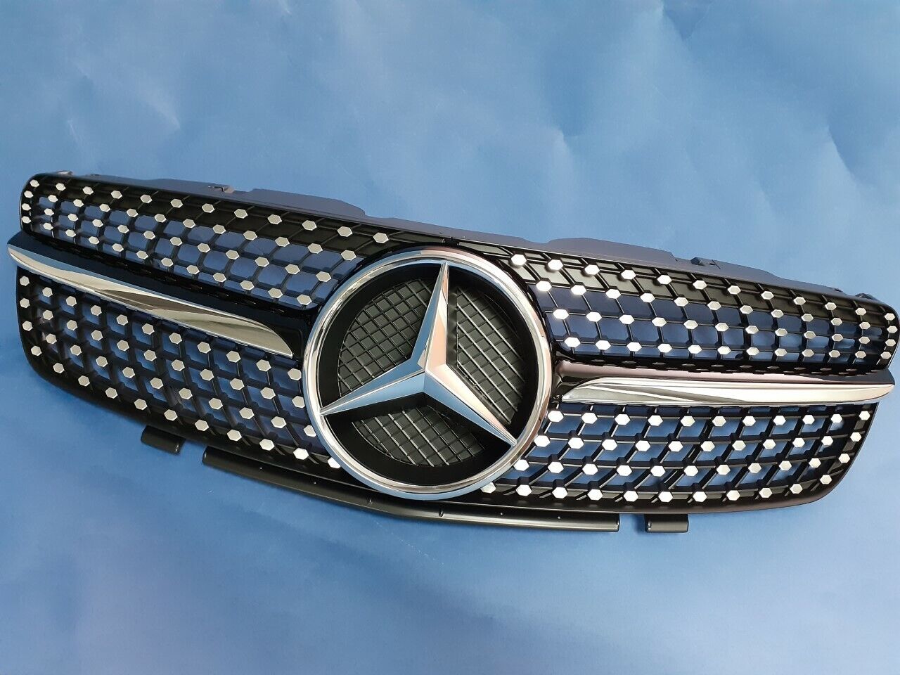 NEW CHROME DIAMOND BLACK FRONT GRILLE FOR 2002-2006 MERCEDES BENZ R230 SL-CLASS
