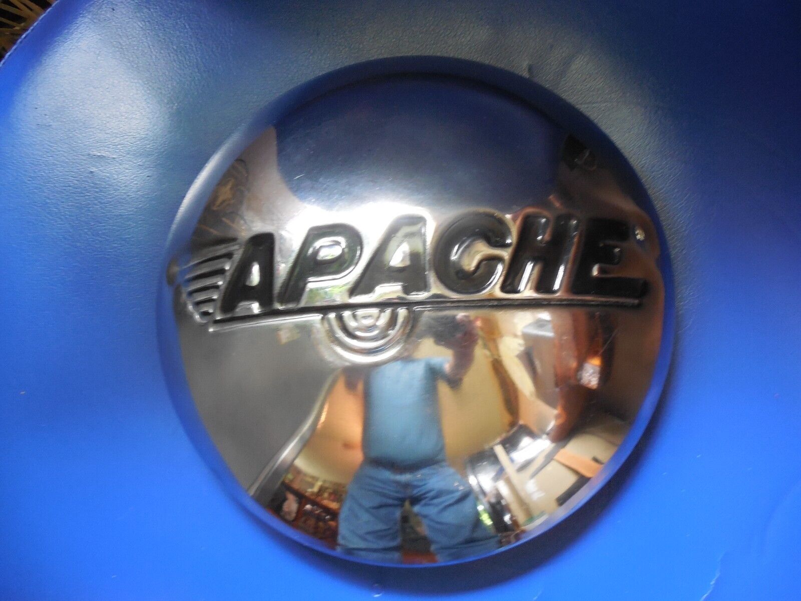 Vintage NOS Apache Camper Hubcap Vintage, very nice
