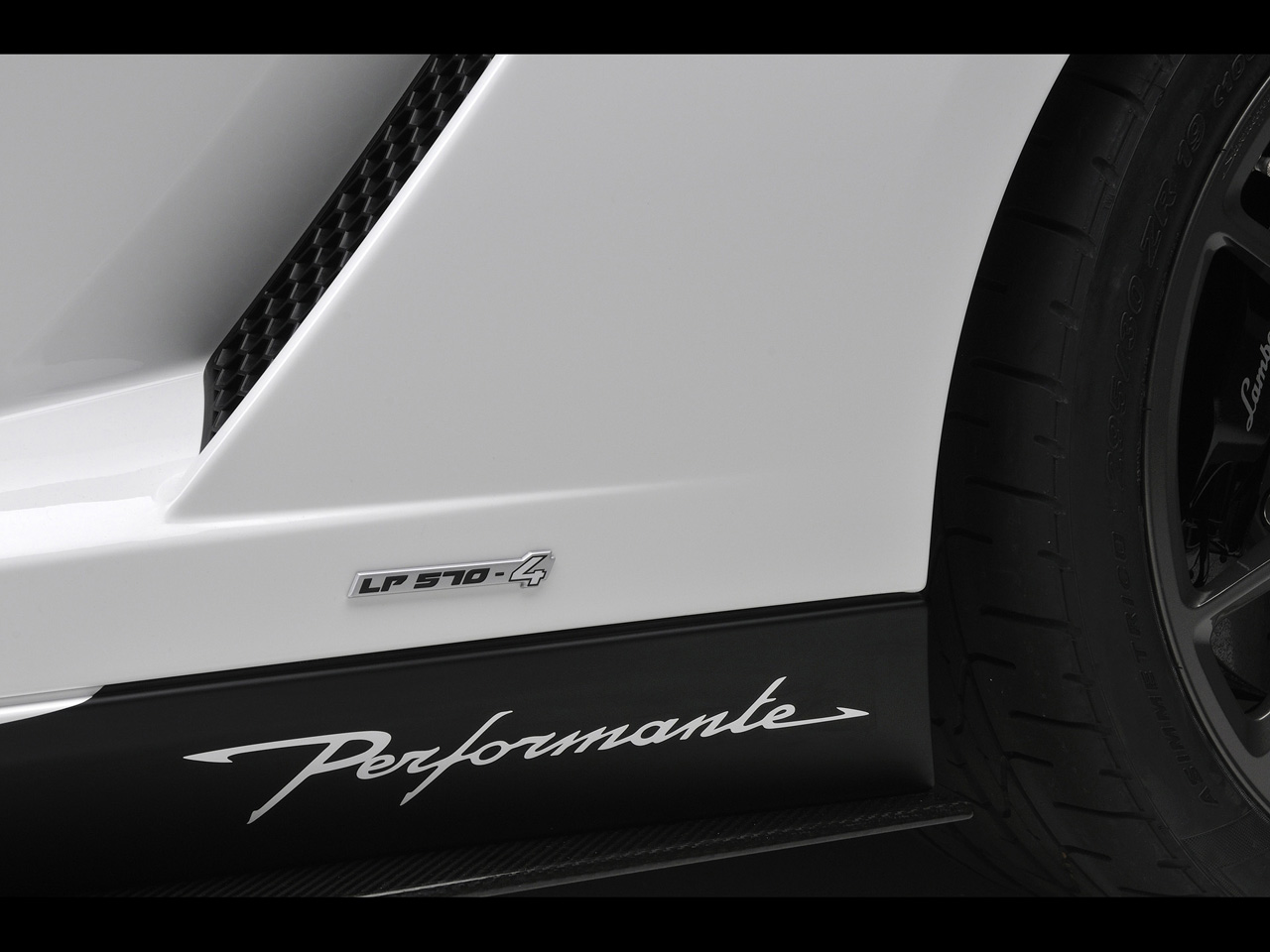 2012 Lamborghini Gallardo LP 570-4 Spyder Performante