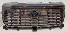 OEM 2022-2024  GMC SIERRA 1500 DENALI FRONT GRILLE WITH CAMERA 85642138 picture