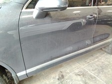 Used Front Left Door Assembly Front fits: 2014 Volkswagen Touareg Front Left Gra picture