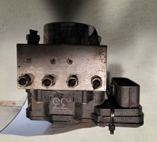 2017-2019 Toyota Corolla ABS Anti-Lock Brake Pump Module Assembly OEM picture