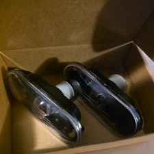 VW Volkswagen R32 Cabrio Golf Jetta Passat Side Marker Turn Signal (Pair) picture