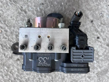 2017 - 2019 Toyota Corolla Sedan Rear Drum Brake ABS Anti-Lock Brake Pump OEM picture