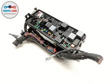 2018 LAND ROVER DISCOVERY 5 L462 3.0L GAS RIGHT QUARTER FUSE BOX RELAY JUNCTION picture