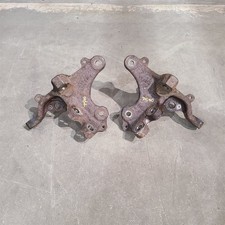 94-95 Mustang V8 5.0L Front Spindles Lh Rh Pair Knuckle Set Aa7540 picture