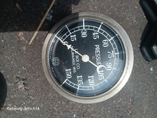Vintage pressure gauge.nice picture