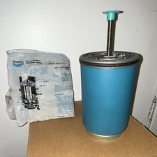 Bendix Heavy Vehicle Systems Group 101900 Reman Desiccant Cartridge. picture