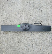 TOYOTA PRIUS HATCH HANDLE TRUNK GARNISH TRIM 04 05 06 07 08 09 SALSA RED PAINTED picture