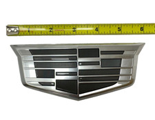 OEM GM Cadillac XT4 Monochrome Front Grille Emblem 6inch Non Lit 84672028 picture
