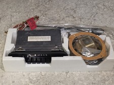 NOS 1971 Volkswagen OEM Sapphire XVIII AM Radio Complete NEW in BOX Tested Works picture