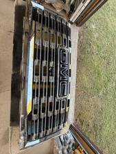 24+ Sierra Hd Denali Grille Chrome picture