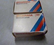 TWO Rare NOS Vintage Sylvania ESG Miniature Halogen Bulbs 28V 25W FB-MH-1A GTE picture