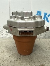 OEM 1986-1991 Mercedes-Benz W126 420SEL 560SEL Fuel Injection Distributor picture